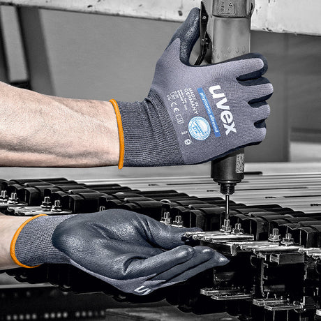 Hand Protection: Are You Choosing the Right Gloves?